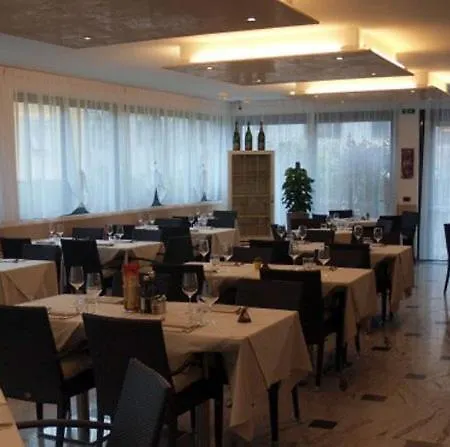 De Nac Hotel