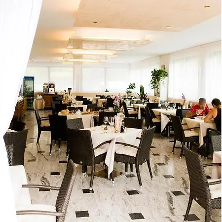 Hotel De Nac Torbole Sul Garda
